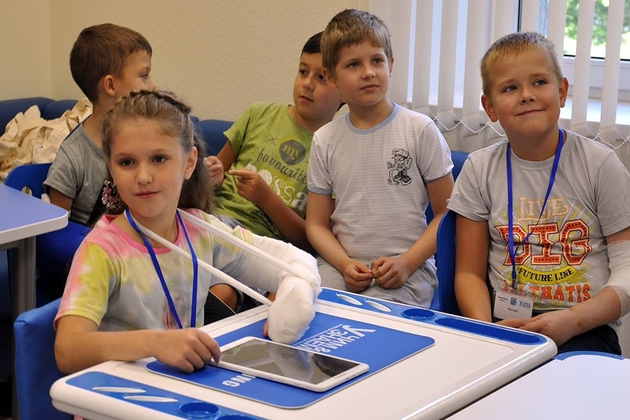 Минобрнауки России поддерживает создание школ и центров для детей, находящихся на длительном лечении