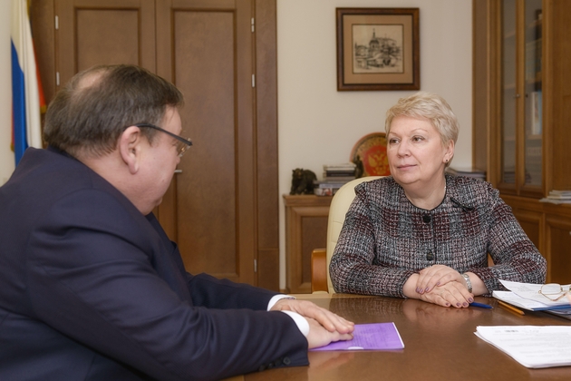 Состоялась рабочая встреча главы Минобрнауки России и губернатора Ивановской области